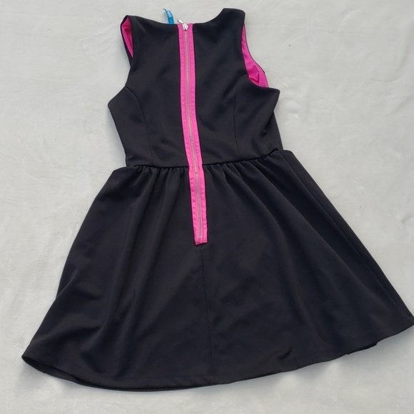 Gifted - Picture 2 of 7